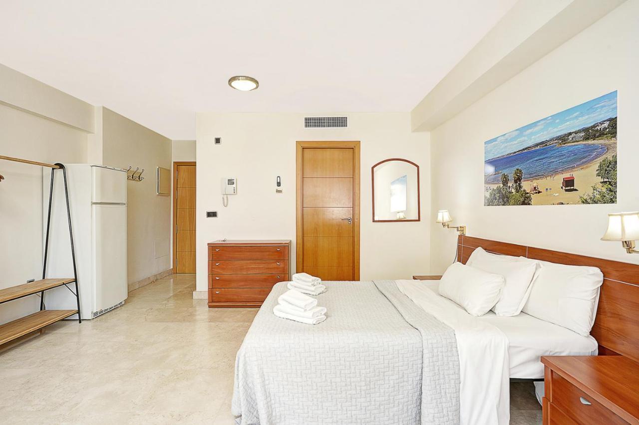 Apartamento En 1ª Linea De Playa, Estepona Centro Esterno foto
